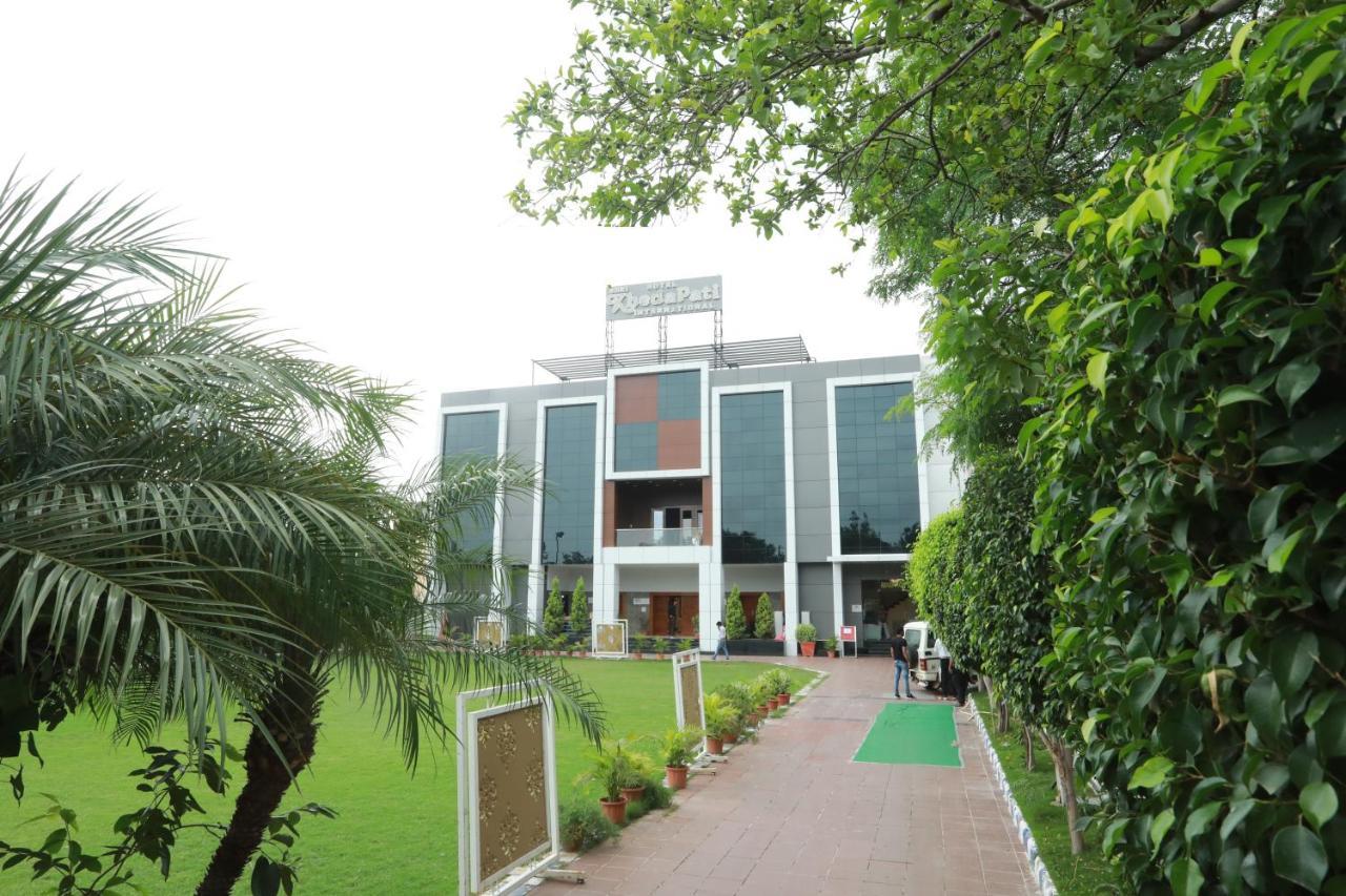 Dewās Hotel Shri Khedapati International מראה חיצוני תמונה