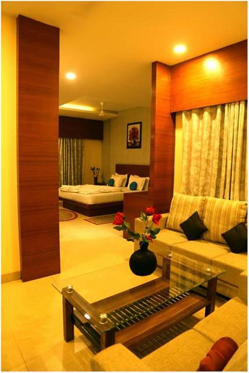 Dewās Hotel Shri Khedapati International מראה חיצוני תמונה