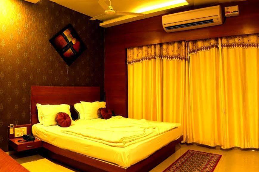 Dewās Hotel Shri Khedapati International מראה חיצוני תמונה