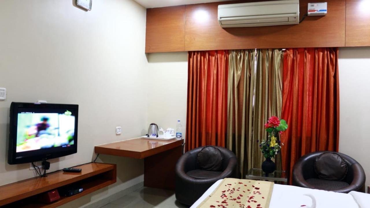 Dewās Hotel Shri Khedapati International מראה חיצוני תמונה