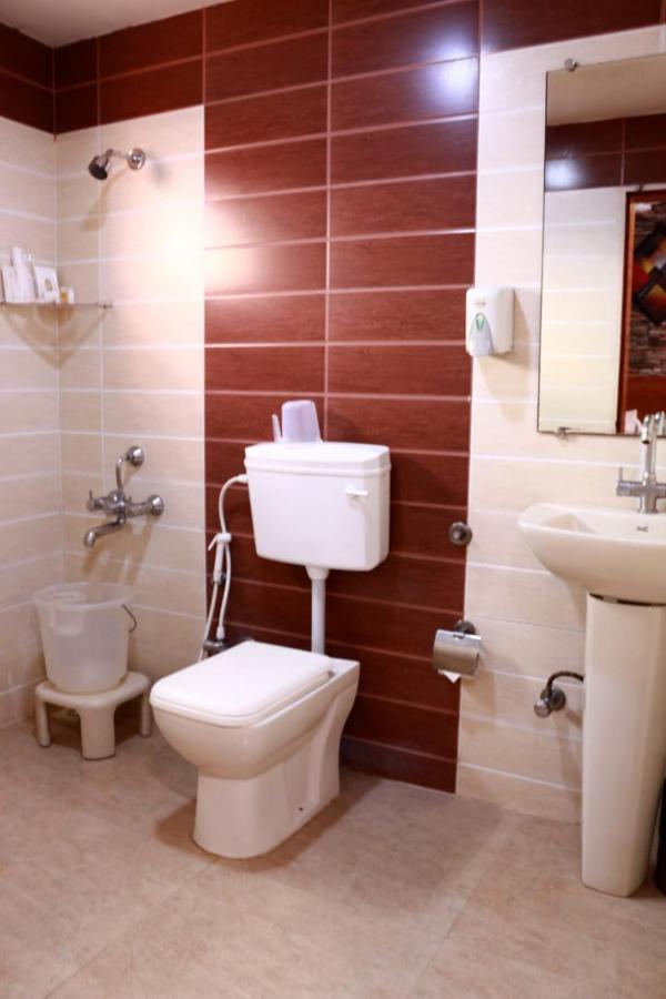 Dewās Hotel Shri Khedapati International מראה חיצוני תמונה