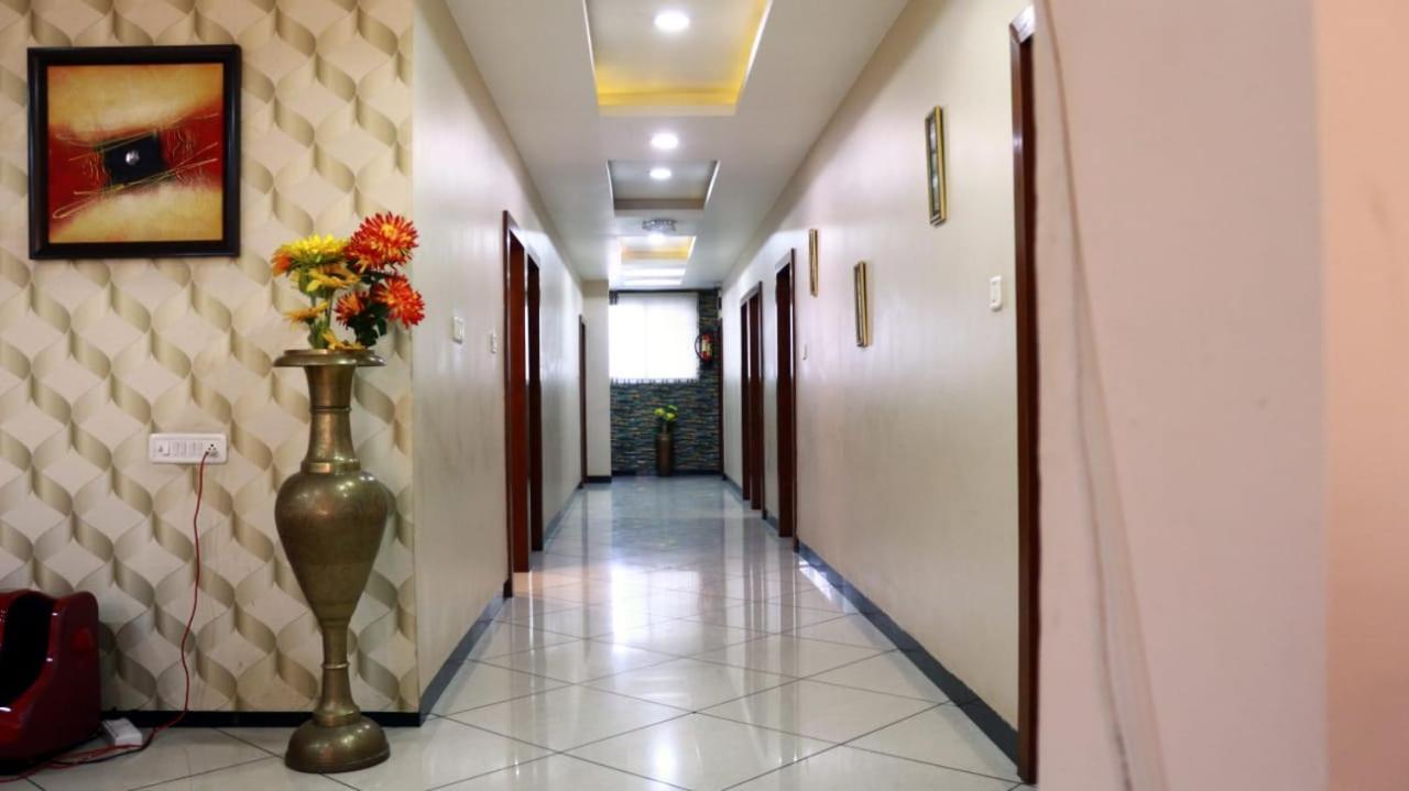 Dewās Hotel Shri Khedapati International מראה חיצוני תמונה